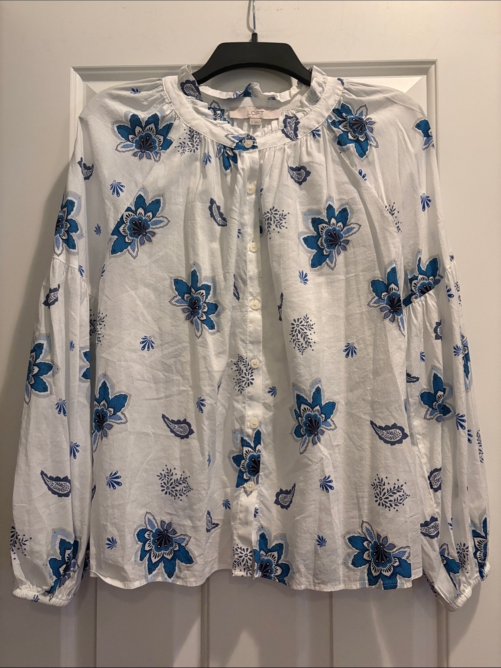 Loft white and blue blouse, like new condition, size M